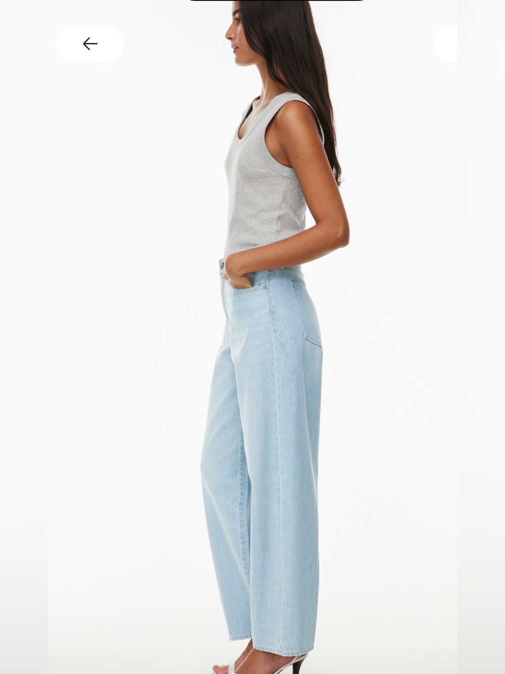 Aritzia - Denim Forum 90s Kate Baggy light Wash Wide Leg Jeans, size 28
